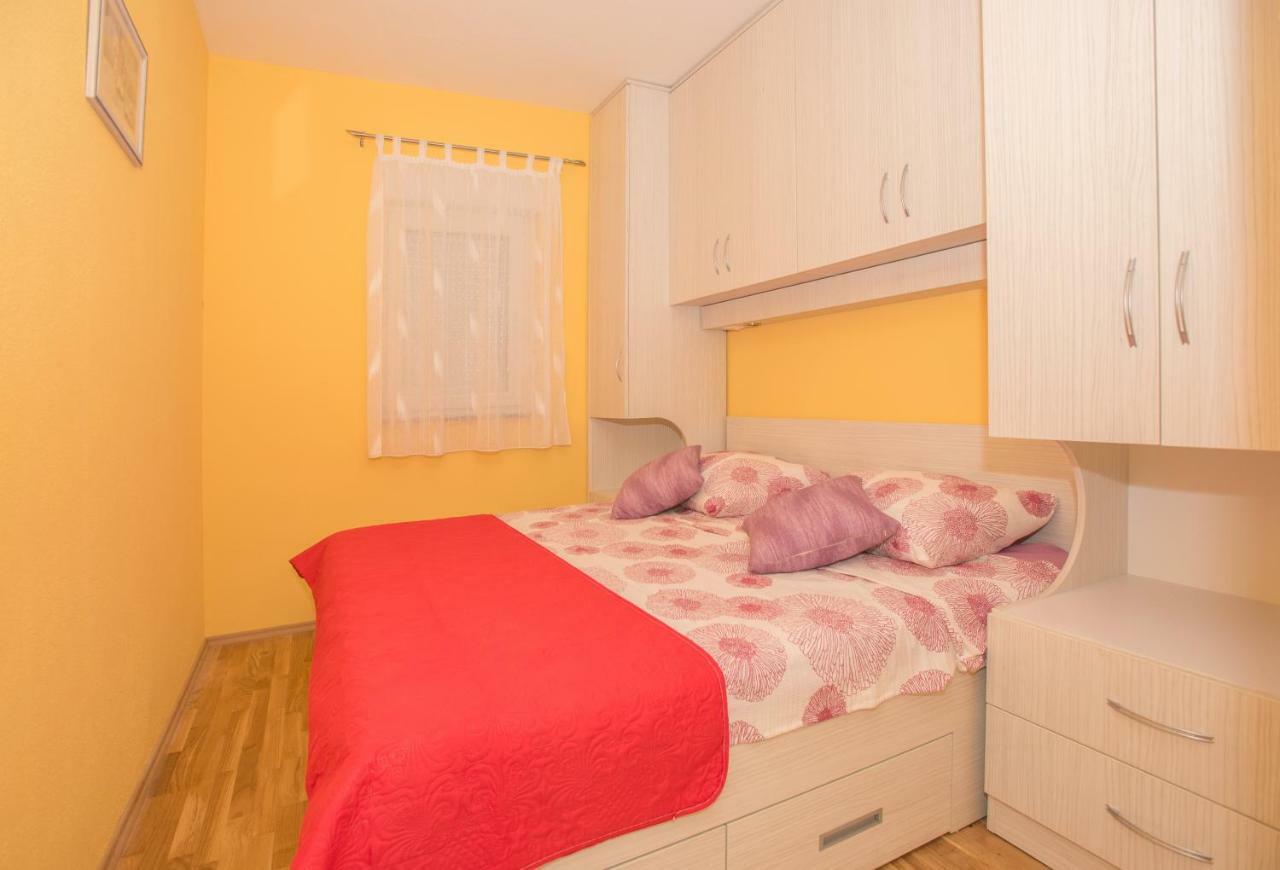 Apartment Buba/maslina Makarska